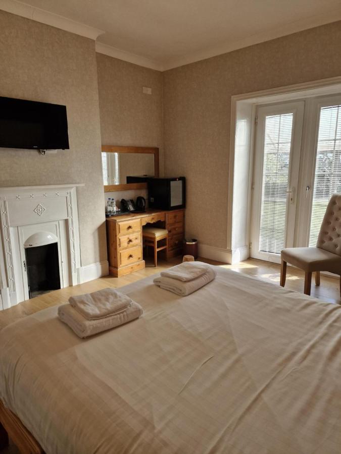 Broadway House Bed & Breakfast Laugharne Luaran gambar