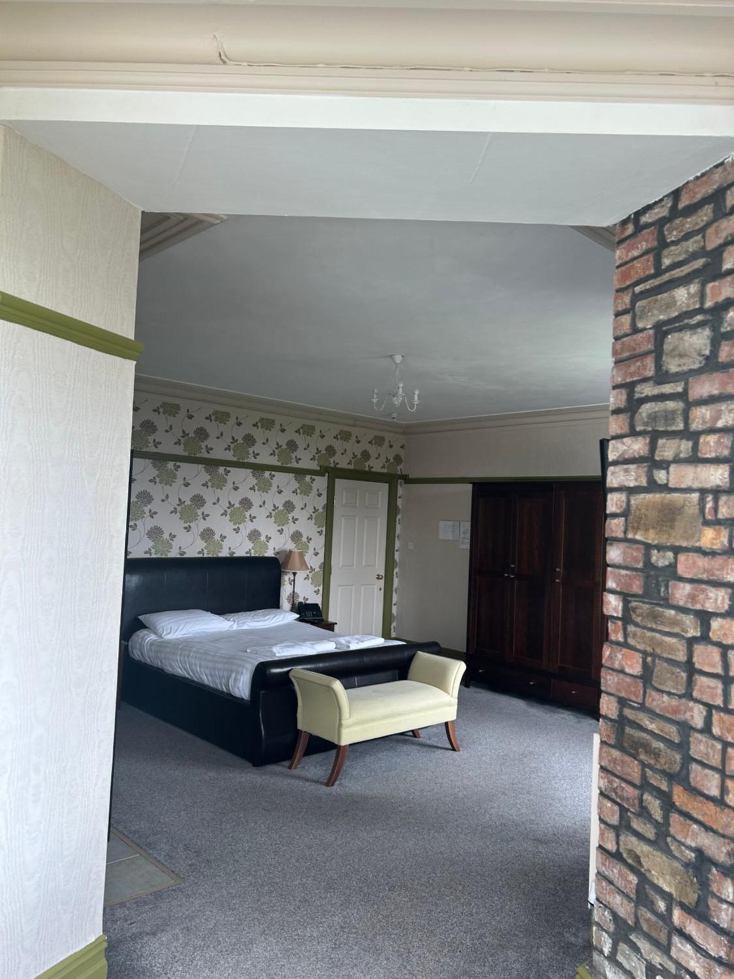 Broadway House Bed & Breakfast Laugharne Luaran gambar